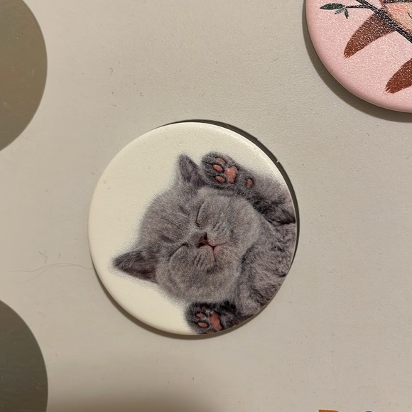 NWT set of 3 pop sockets 3 phone grips/stands with swappable tops exclusive - Picture 3 of 12